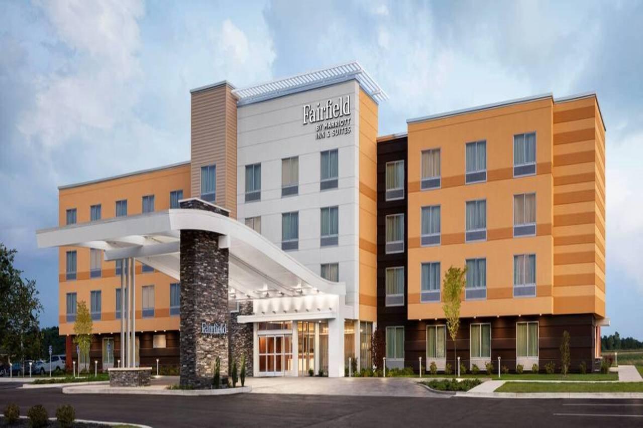 Fairfield Inn & Suites By Marriott Detroit Canton Exterior photo